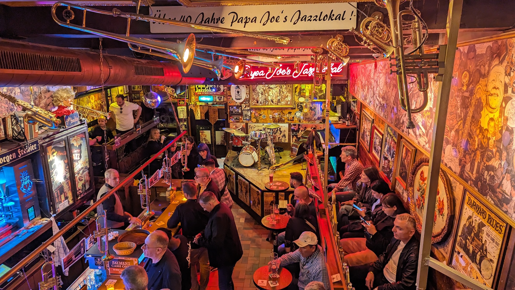 “Bar de jazz en Colonia”